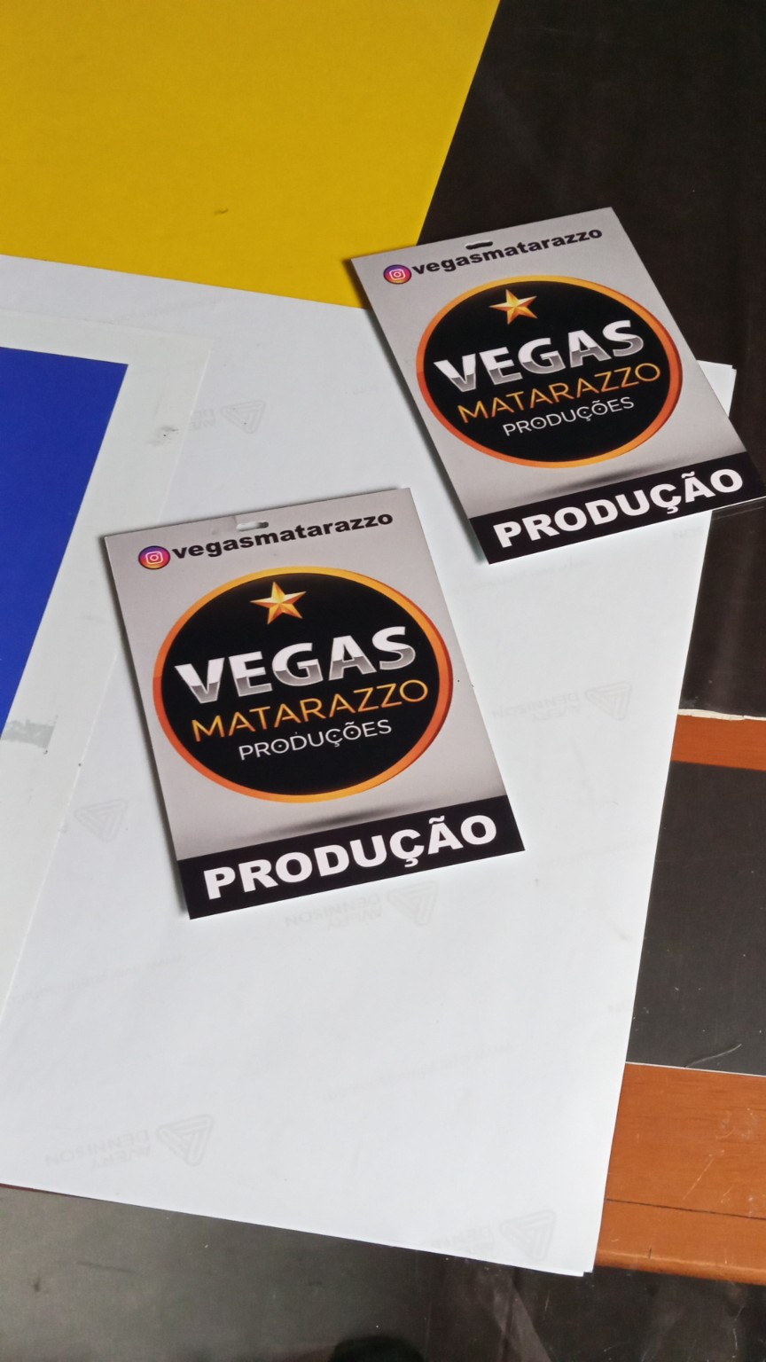 Credenciais impressas da Vegas Matarazzo Produções